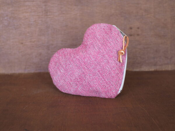 heart-shapes Herringbone Tweed pouch for make up